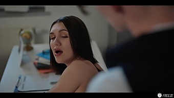 Frozen Teacher Gets Fucked And Cum Inside By Her Student In Time Travel Porn