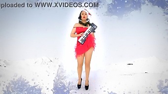 Potopite Se V Praznični Duh S Tem Vročim Xxxmas Videoposnetkom, V Katerem Nastopa Nagajiva Božičkova Pomočnica!