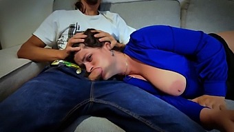 Stepson Gives A Deepthroat To Stepmom With Amazing Skills