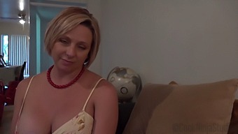 Stepson'S Masturbation Pleasure Watched By Blonde Milf Brianna Beach